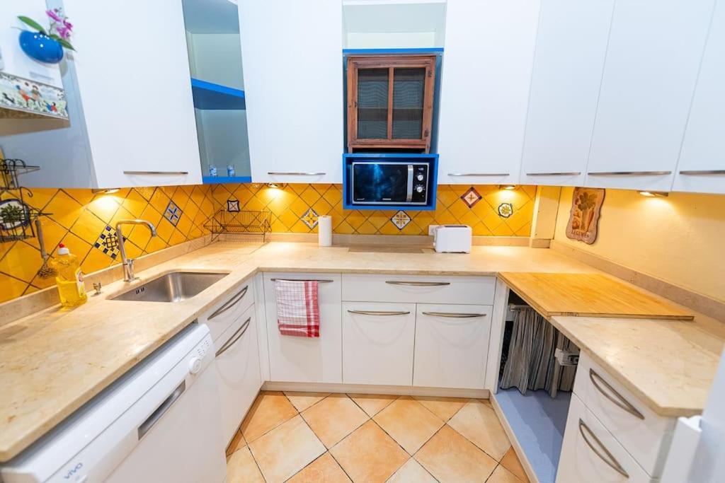 Anna-Maria : Grand Appartement 10 Personnes+Parking Prive -Actif+ Location- Marseille Eksteriør billede